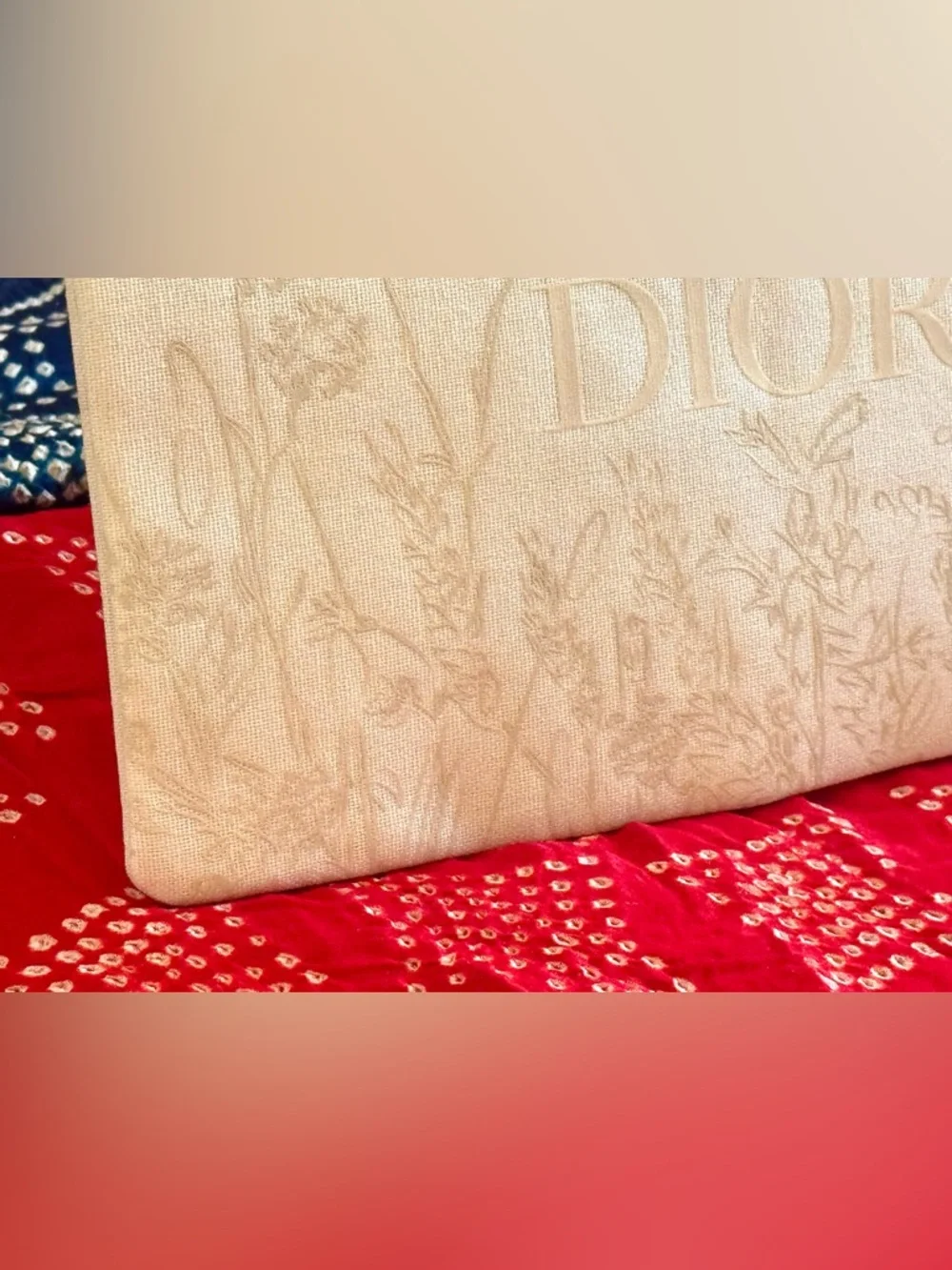 Dior Cream Embossed Floral Envelope Trousseau Bag - Picture 6 of 10